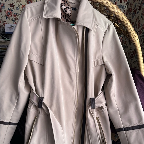 Trench Coat by Via Spiga-lined - Picture 1 of 7